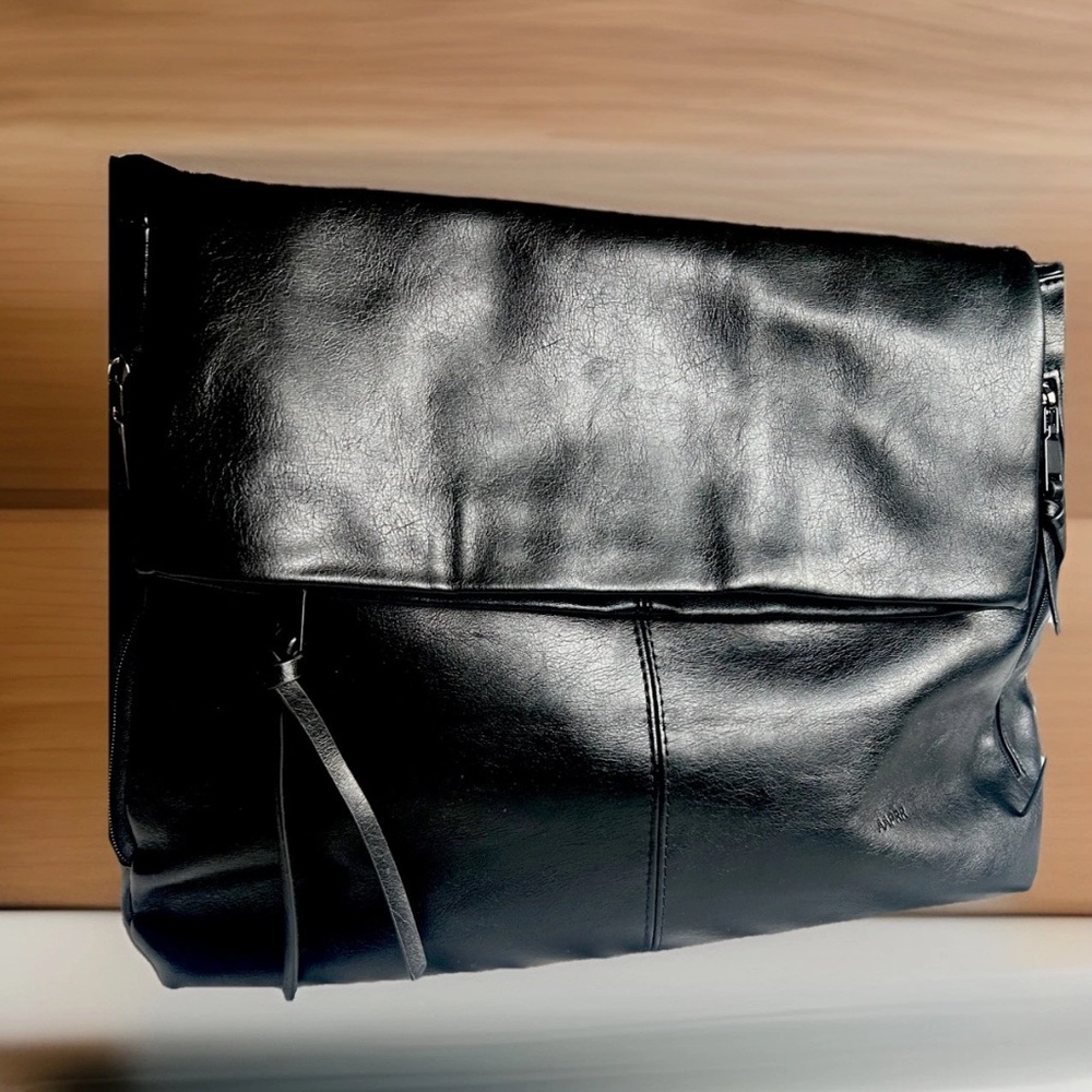 SALE! Crossbody Hobo Bag Vegan Leather Cartoon Lining Lots of Pockets Black Lrg